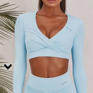 BOANDTEE xxs baby blue long sleeve, brand new.